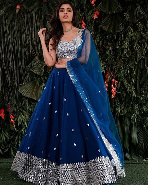 Lehengas – Buy Latest Indian Lehenga Choli Designs for Women。